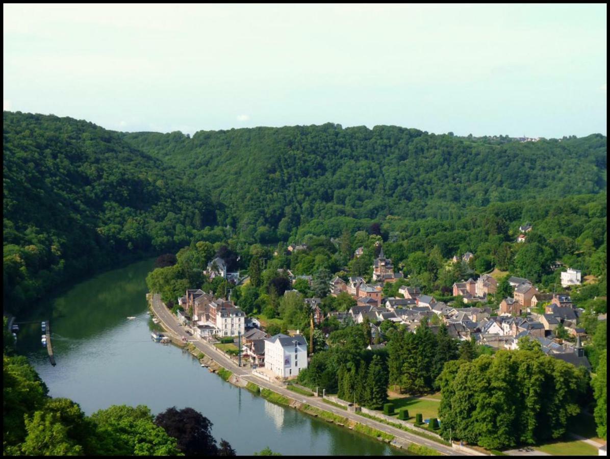 Een Thuis In De Condroz Waulsort Exterior foto
